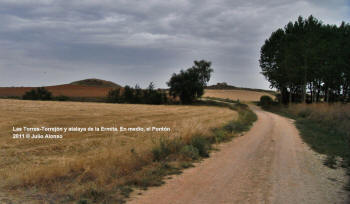 ag2011 - Las Torres-Torrejon y atalaya de la Ermita. En medio, el Ponton.JPG (539244 bytes)