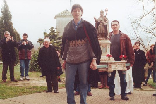 finprocesion.jpg (40316 bytes)