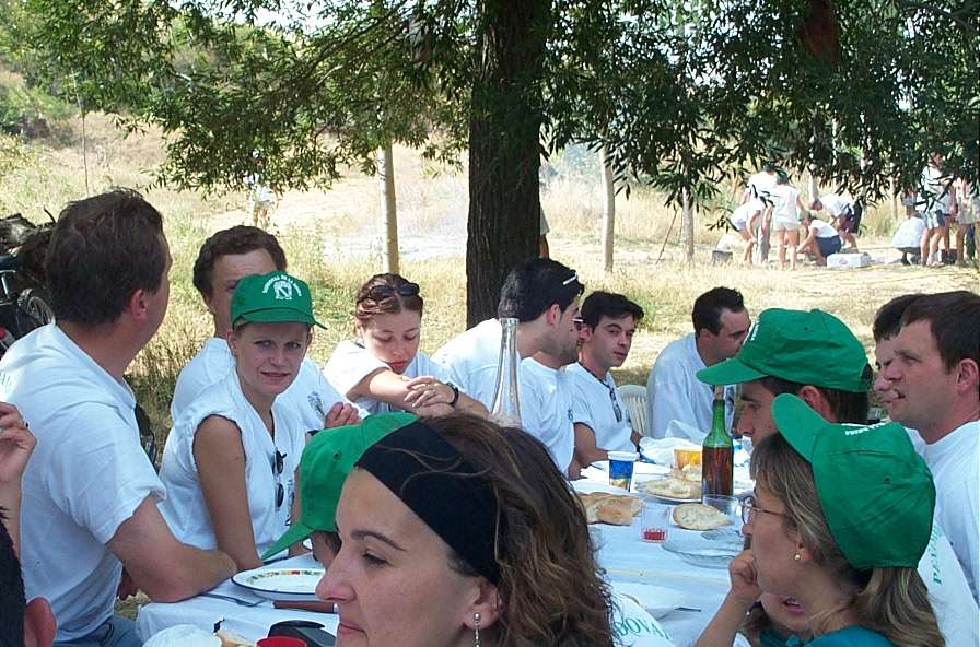 mesa_de_carmelo.jpg (105442 bytes)
