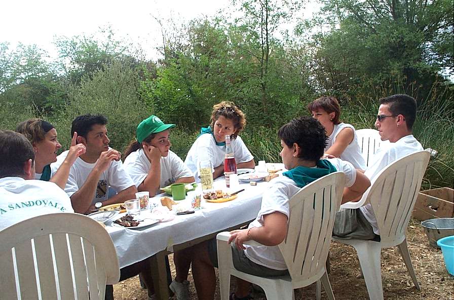 mesa_de_natalia_3.jpg (107421 bytes)