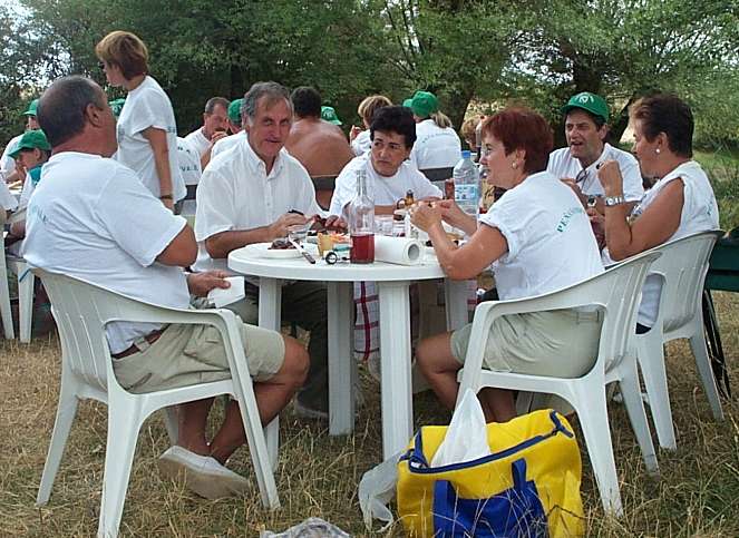 mesa_de_serafin_2.jpg (67415 bytes)