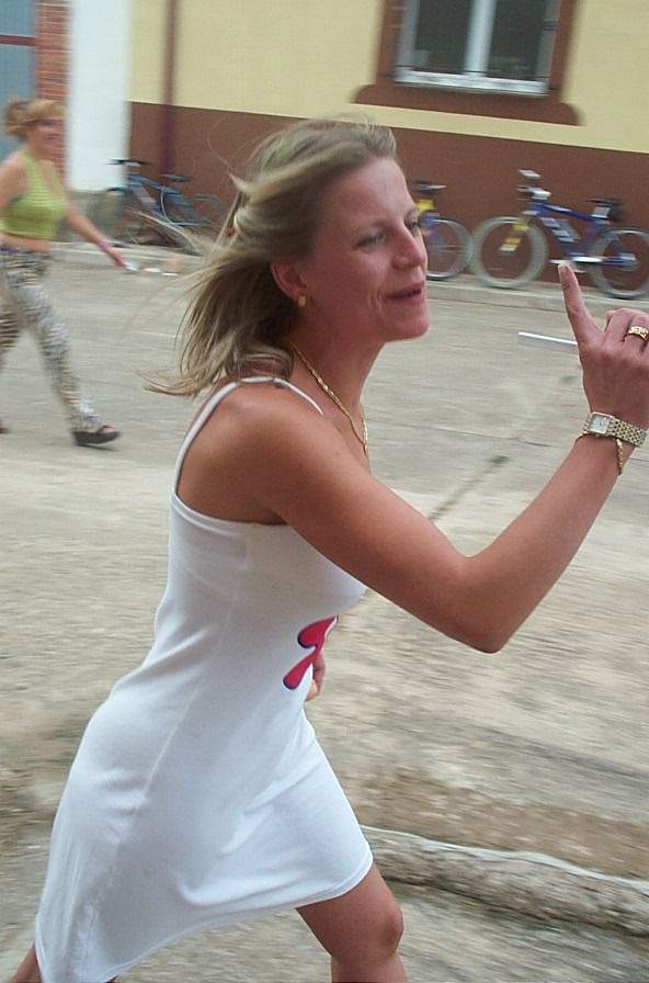 perdedoras.jpg (60513 bytes)