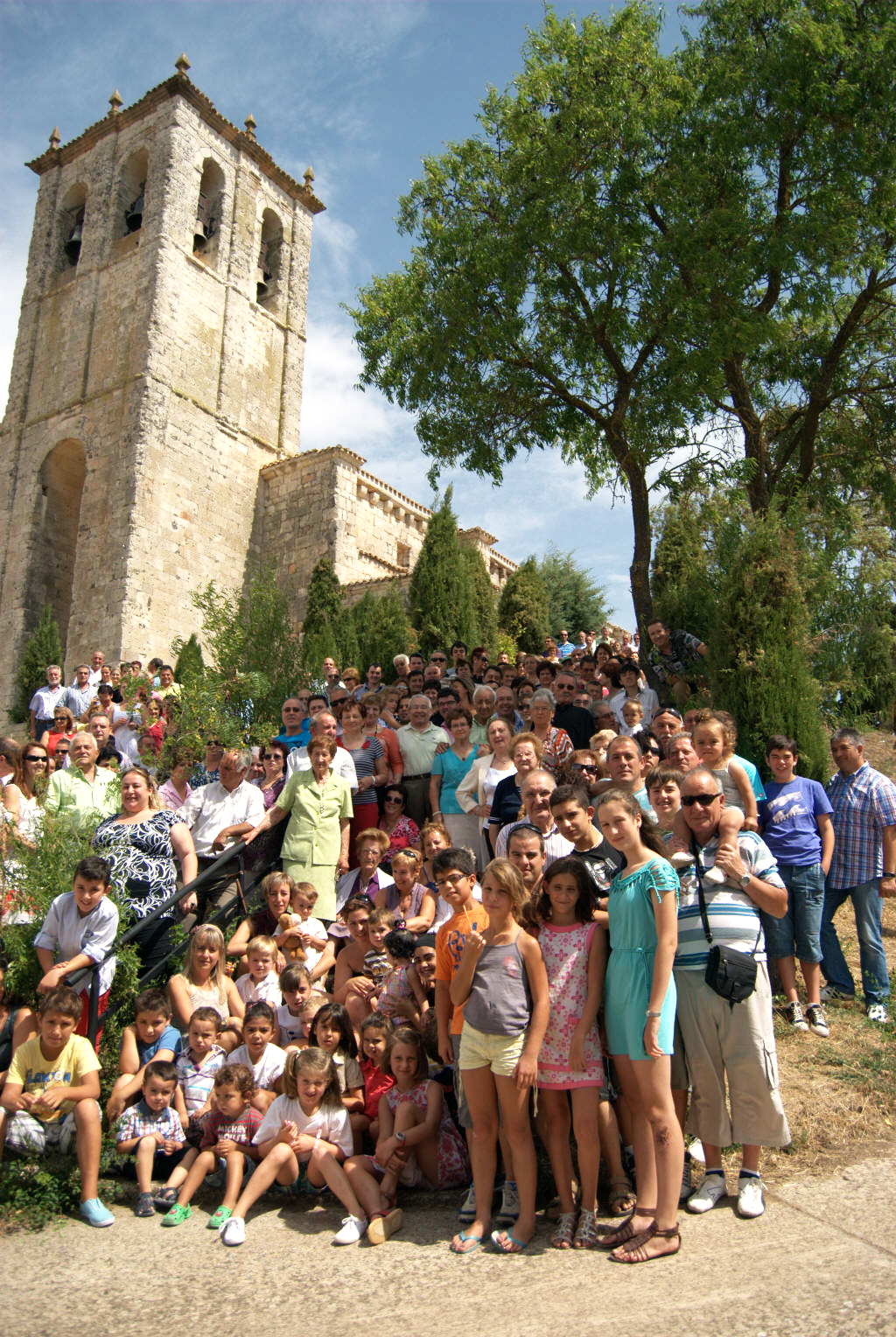 mi-pueblo-es-el-mejor-2011_6.jpg (2754318 bytes)